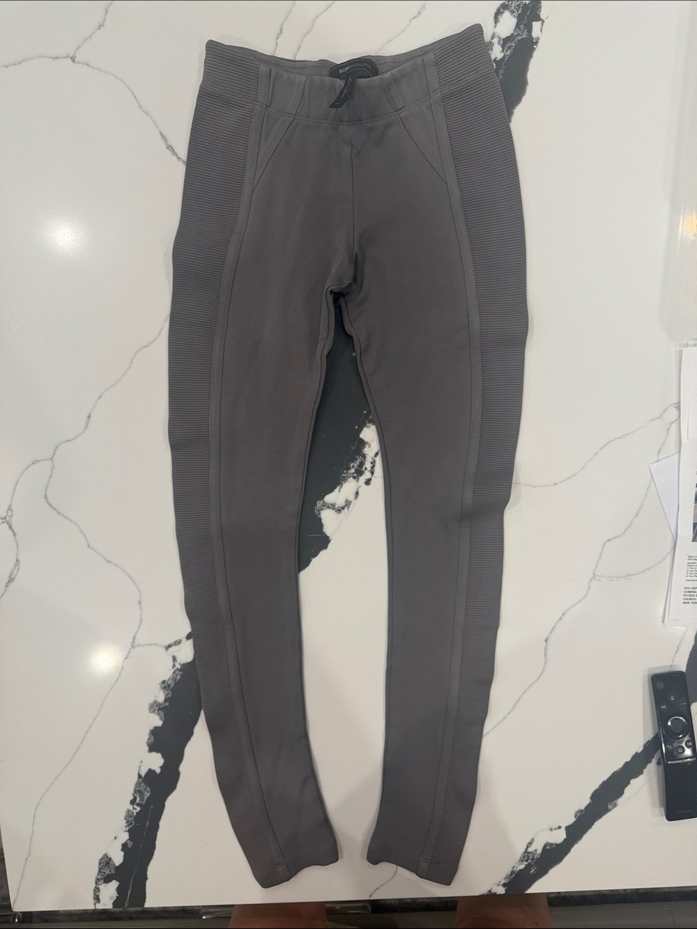 BCBGMaxAzria Gray Ribbed Side Leggings